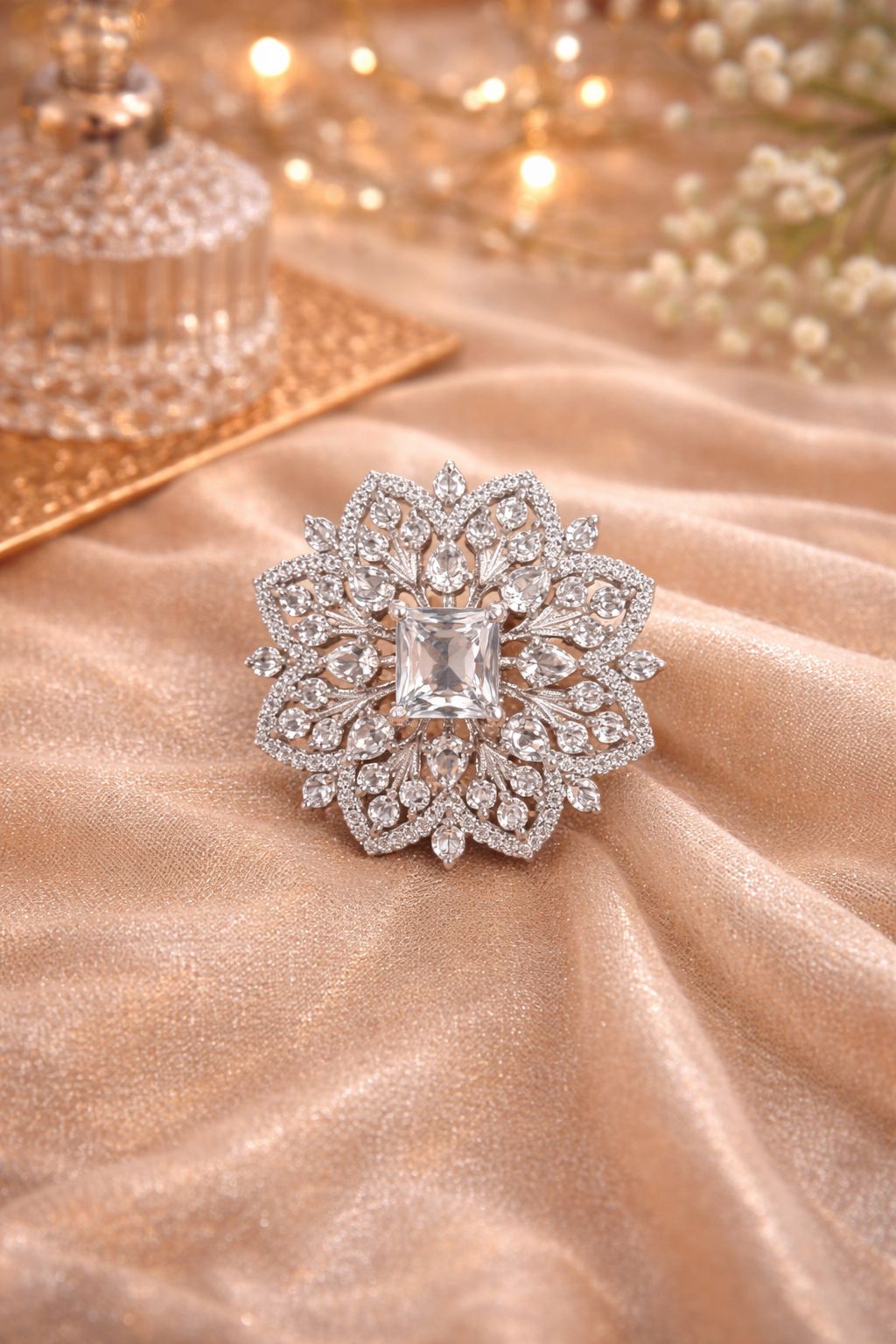Royal Garden, Crystal White